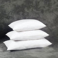 Gold Choice Polyester Kissen in einigen Embassy Suiten | Extra Loft