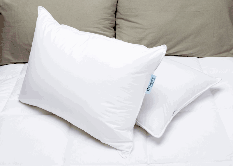 Choice Hotels® Soft and Firm Polyester Pillow Combo Packung (enthält 2 Kissen)
