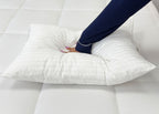 Pillow Factory Comforel Pillow, ausgestellt in Sheraton Hotels