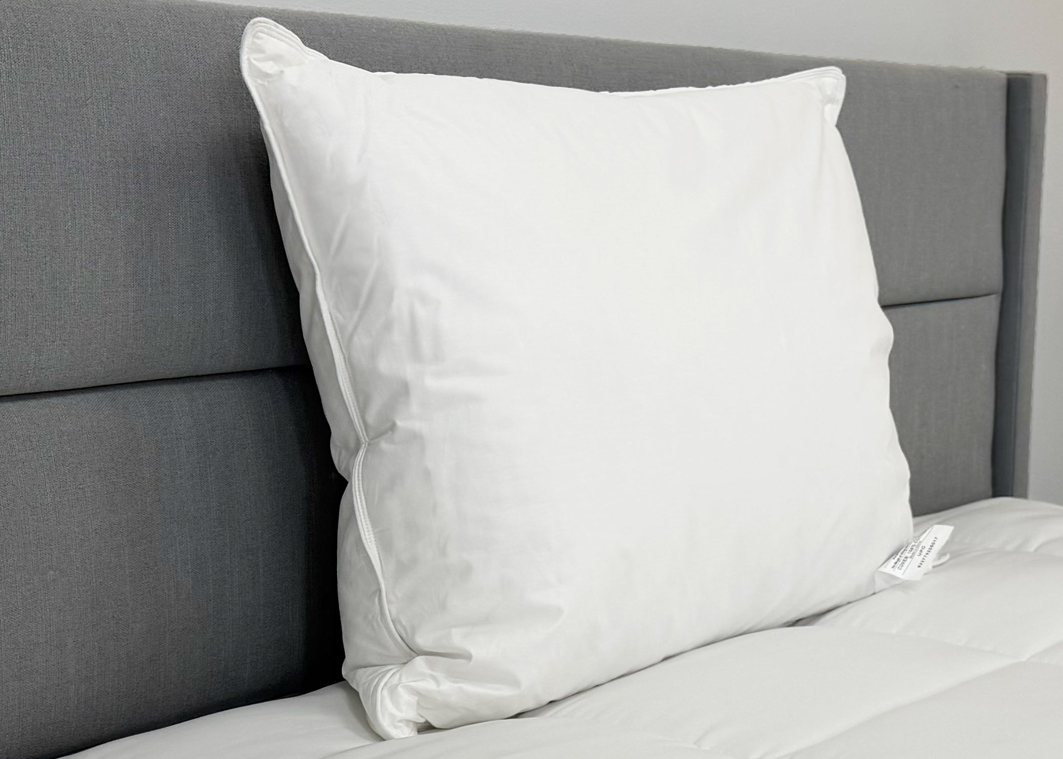 Fairfax Pillow - Ausgestellt im St. Julien Hotel & Spa<sup>®</sup>