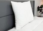 Pillow Factory Comforel Pillow, ausgestellt in Sheraton Hotels