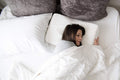 Opulenz Cervical Memory Foam Pillow | Anti-Falten und Anti-Aging Kissenbezug enthalten