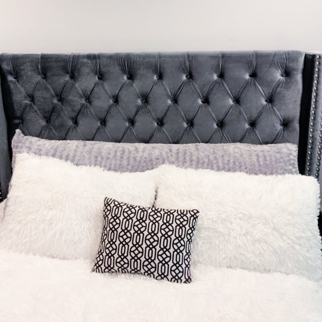 Pillowtex Plüschkörper Kissen mit Bezug | Buntes Faux Fur